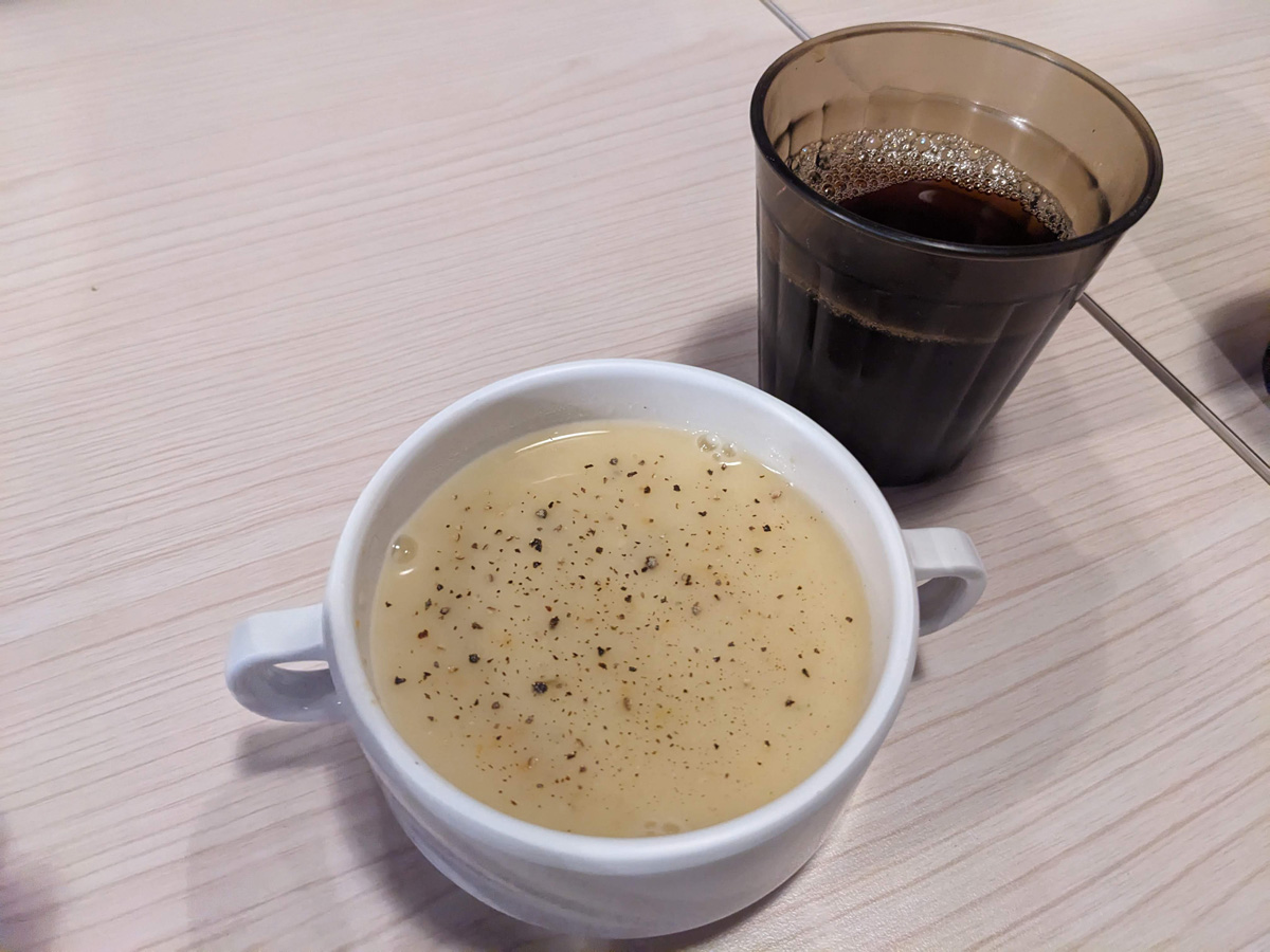 免費濃湯、紅茶