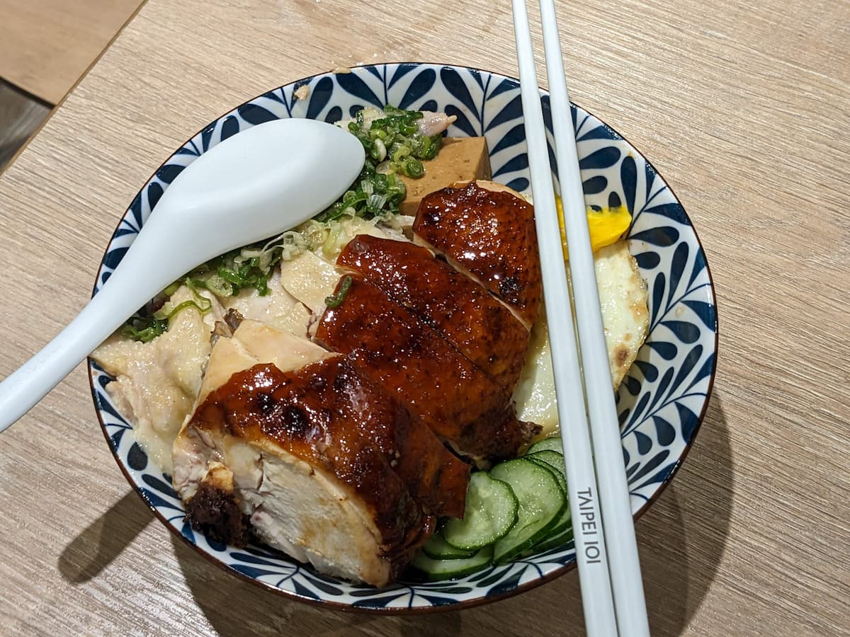 [招牌油雞飯]了凡油雞．燒臘．飯．麵 招牌油雞飯部會想推薦.... | OurShare生活紀錄